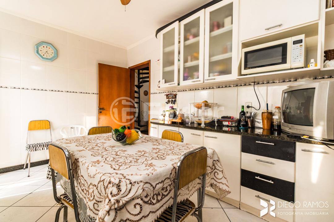 Casa à venda com 6 quartos, 220m² - Foto 27