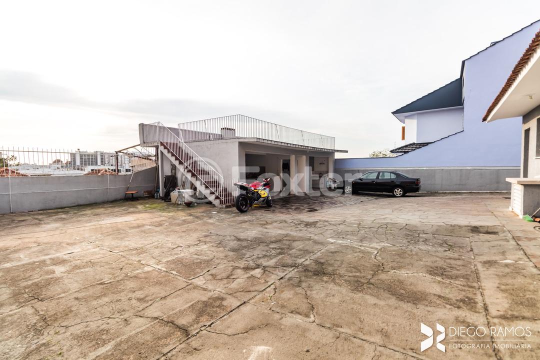 Casa à venda com 6 quartos, 220m² - Foto 30