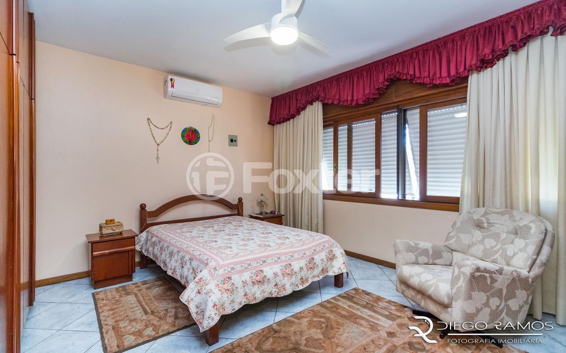 Casa à venda com 4 quartos, 247m² - Foto 14