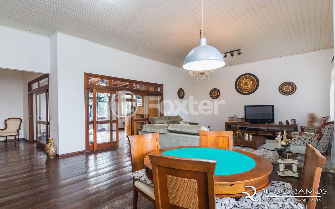 Casa de Condomínio à venda com 3 quartos, 300m² - Foto 5