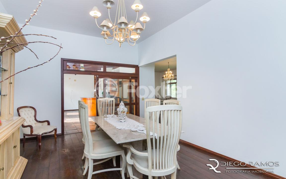 Casa de Condomínio à venda com 3 quartos, 300m² - Foto 8