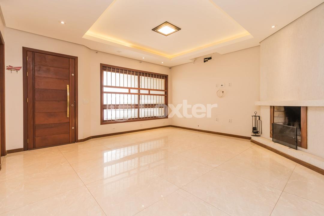 Casa à venda com 3 quartos, 235m² - Foto 4