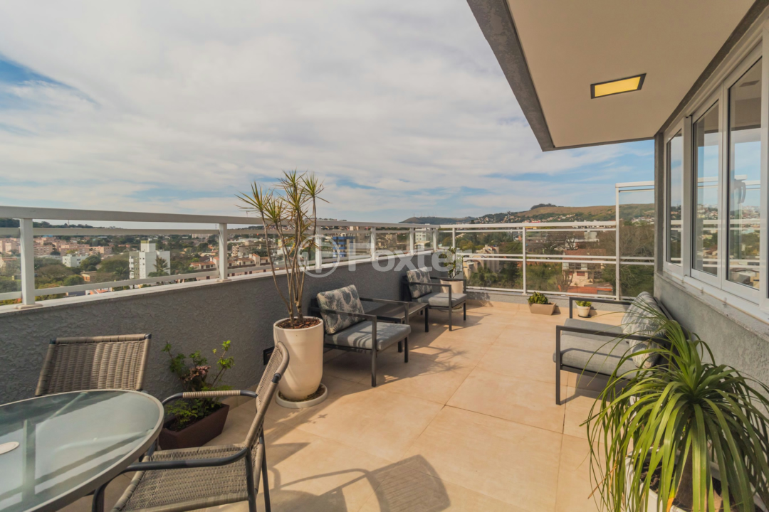 Cobertura à venda com 3 quartos, 207m² - Foto 1