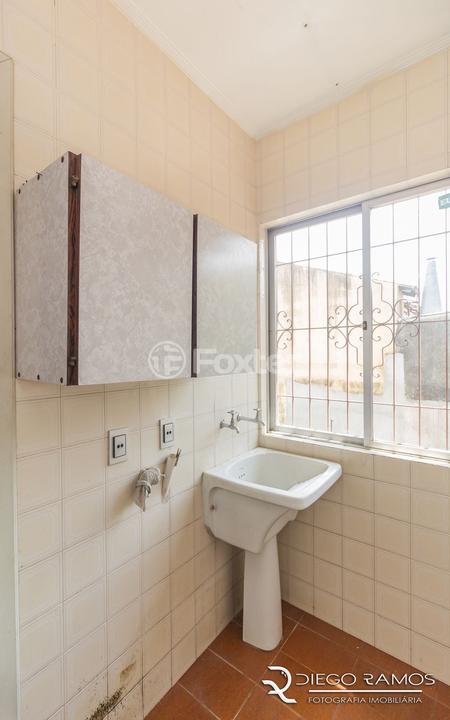 Casa à venda com 5 quartos, 215m² - Foto 9