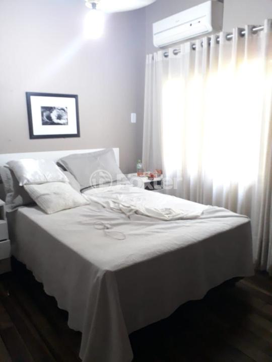 Casa à venda com 4 quartos, 250m² - Foto 6