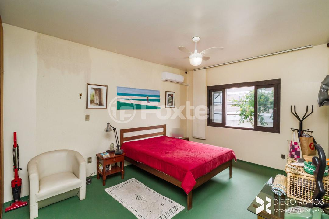 Casa à venda com 4 quartos, 328m² - Foto 23