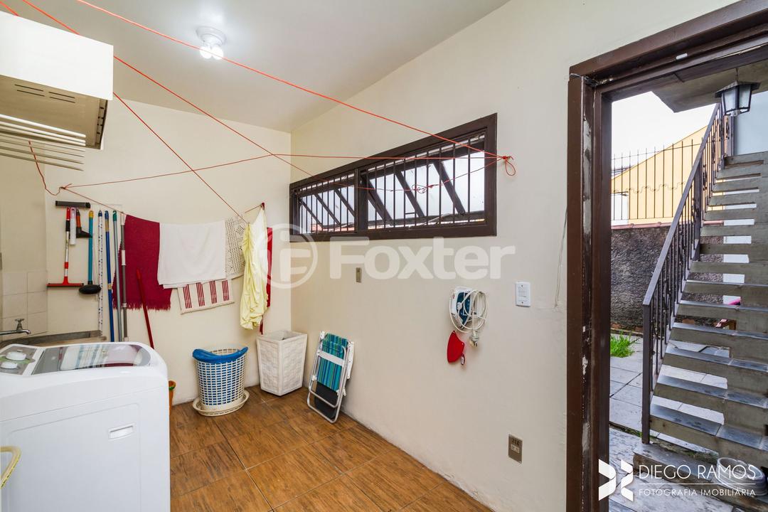 Casa à venda com 4 quartos, 328m² - Foto 35