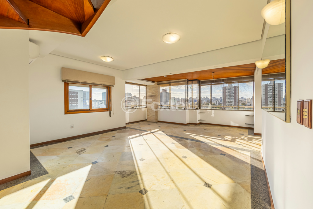 Cobertura à venda com 3 quartos, 262m² - Foto 2