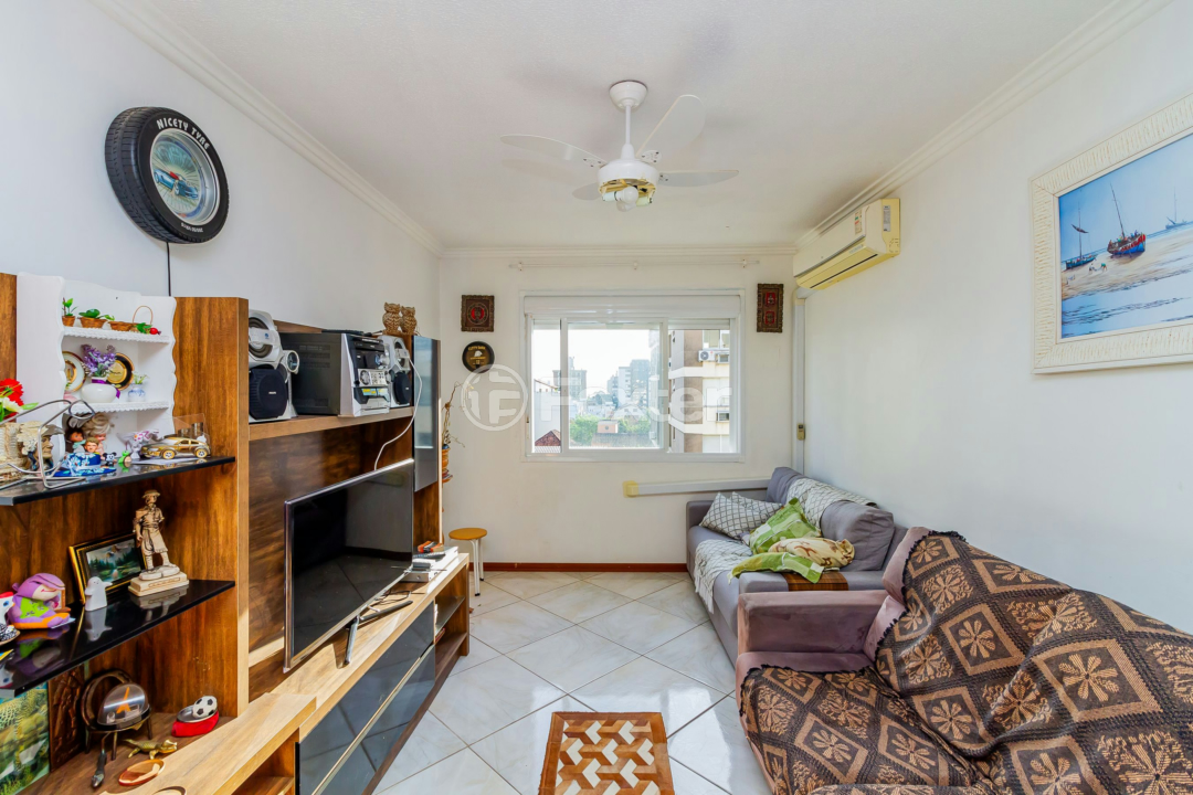 Apartamento à venda com 2 quartos, 68m² - Foto 2