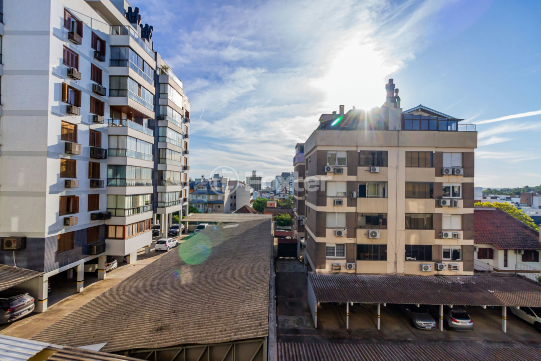 Apartamento à venda com 2 quartos, 68m² - Foto 6