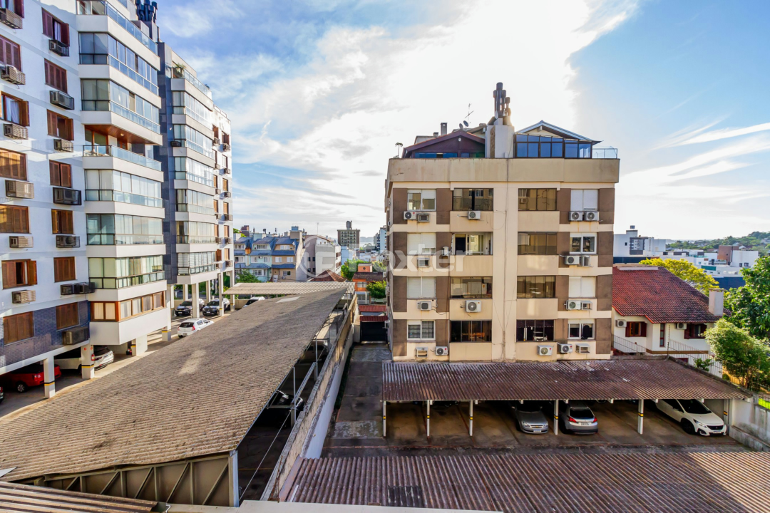 Apartamento à venda com 2 quartos, 68m² - Foto 26