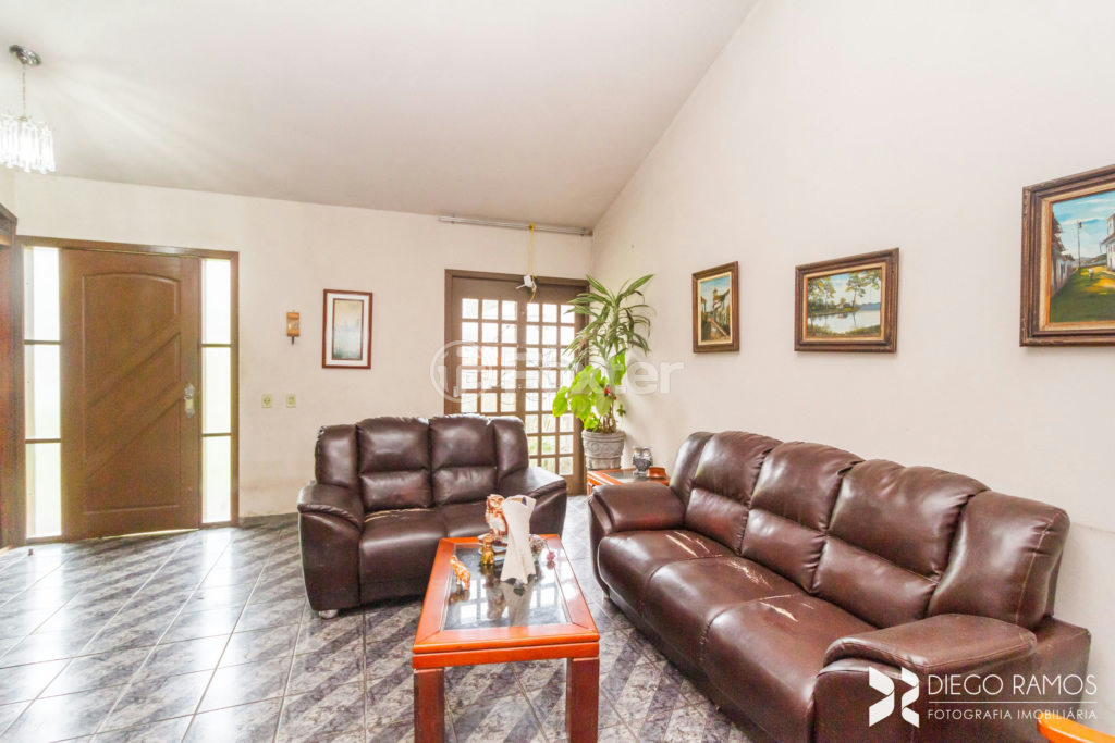Casa à venda com 4 quartos, 241m² - Foto 4