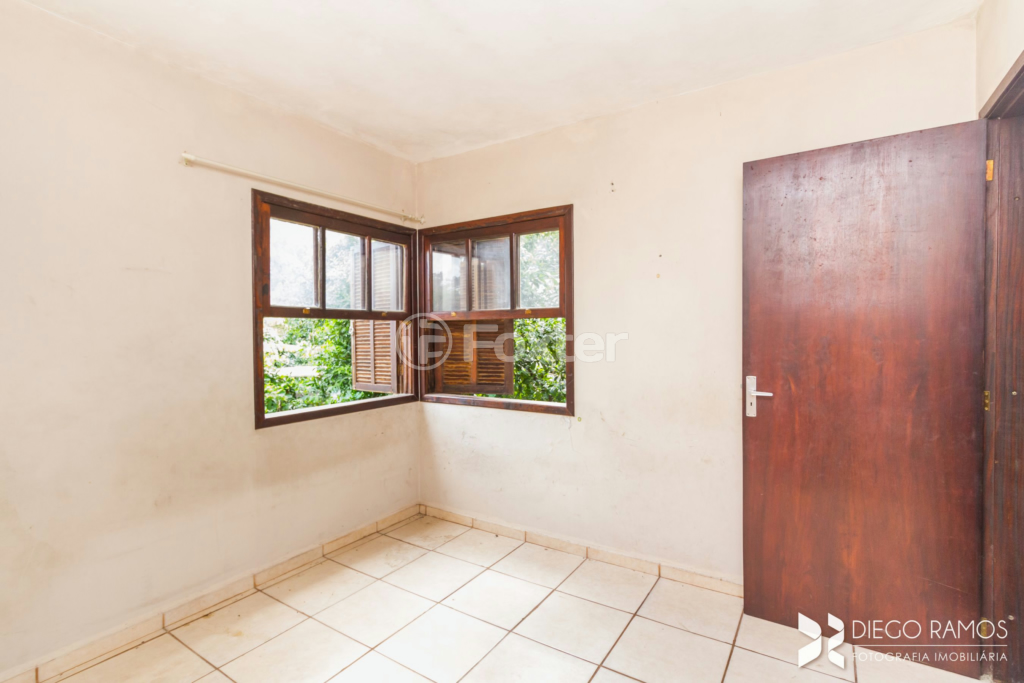 Casa à venda com 4 quartos, 241m² - Foto 24