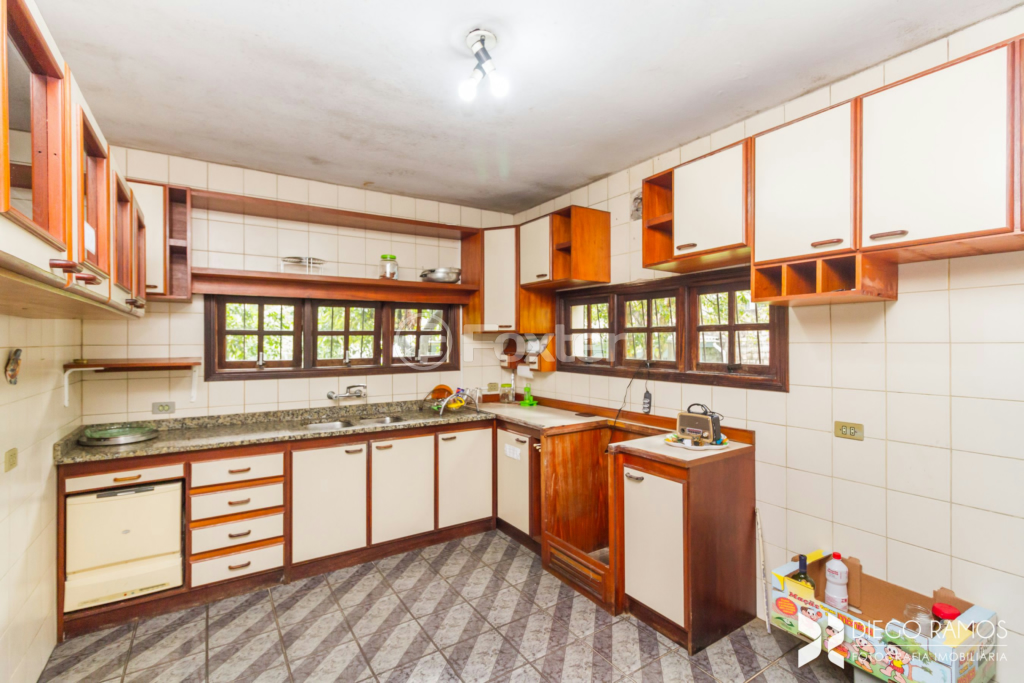 Casa à venda com 4 quartos, 241m² - Foto 26