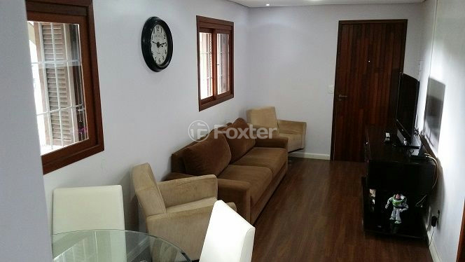 Casa à venda com 3 quartos, 65m² - Foto 1
