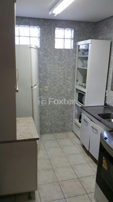 Casa à venda com 3 quartos, 65m² - Foto 2