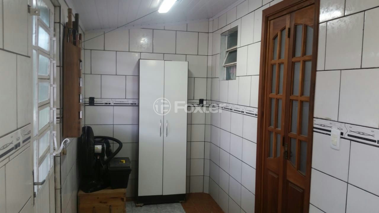 Casa à venda com 3 quartos, 65m² - Foto 8