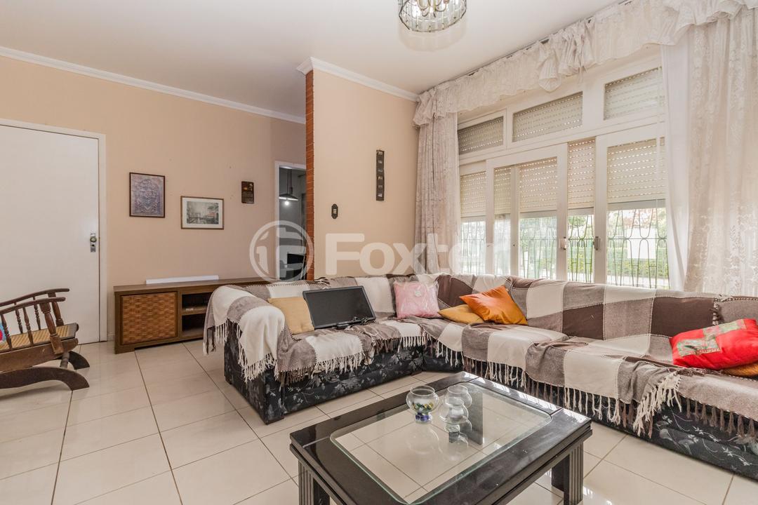 Casa à venda com 4 quartos, 223m² - Foto 2
