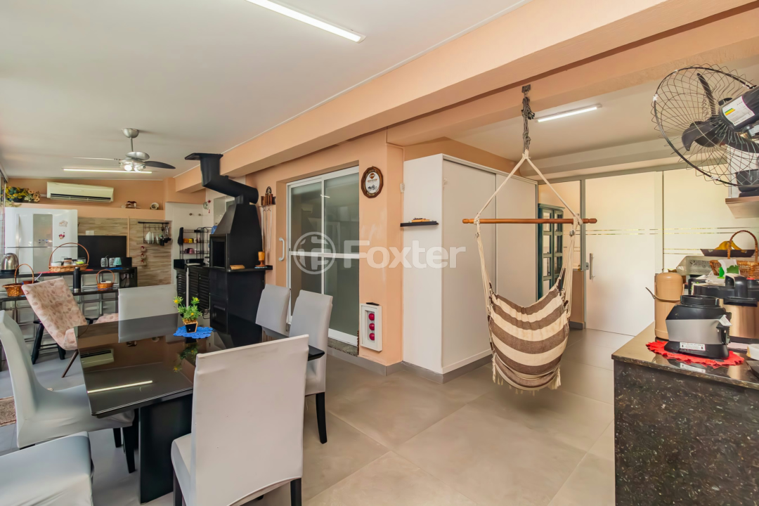 Casa de Condomínio à venda com 3 quartos, 200m² - Foto 30