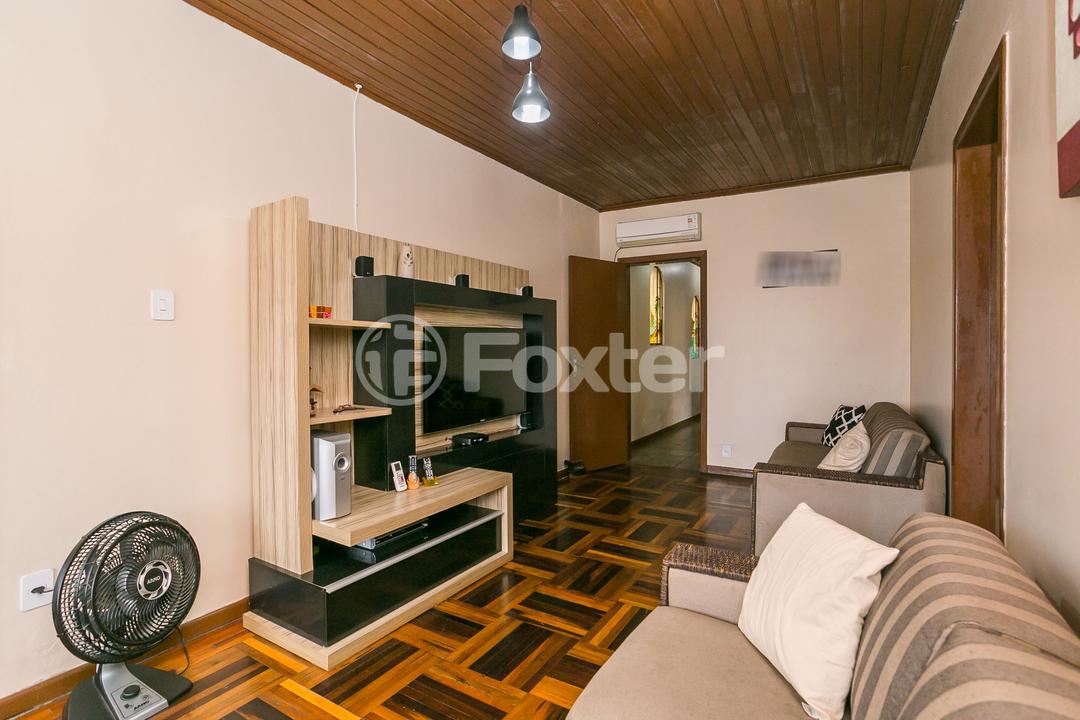 Casa à venda com 3 quartos, 238m² - Foto 2