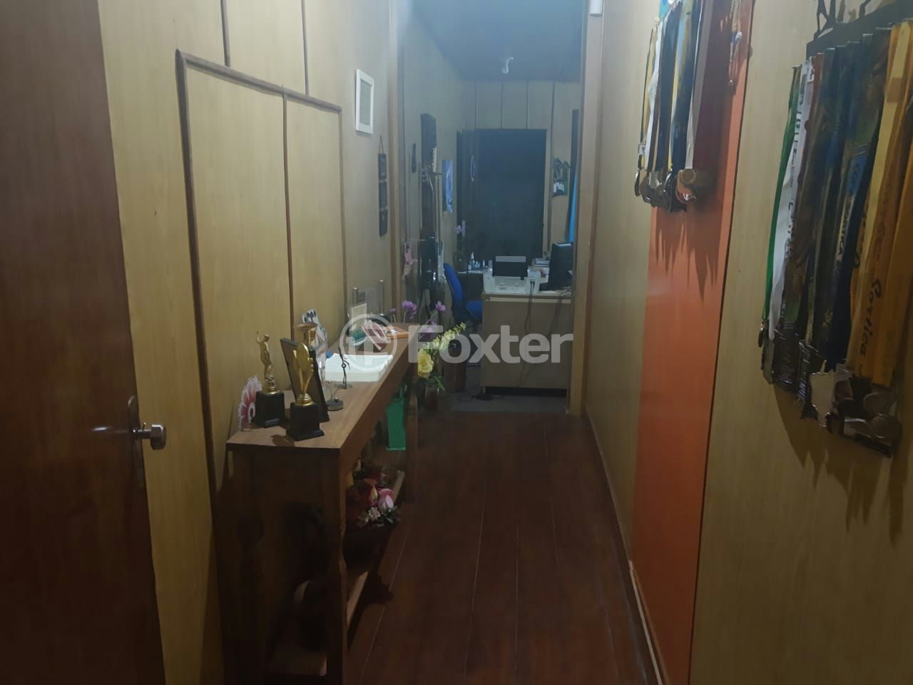 Casa à venda com 2 quartos, 217m² - Foto 1
