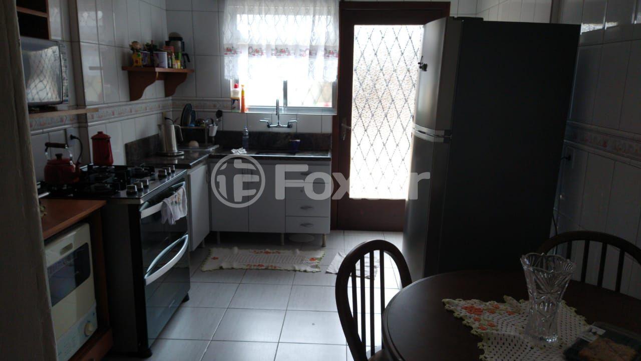 Casa à venda com 3 quartos, 100m² - Foto 2