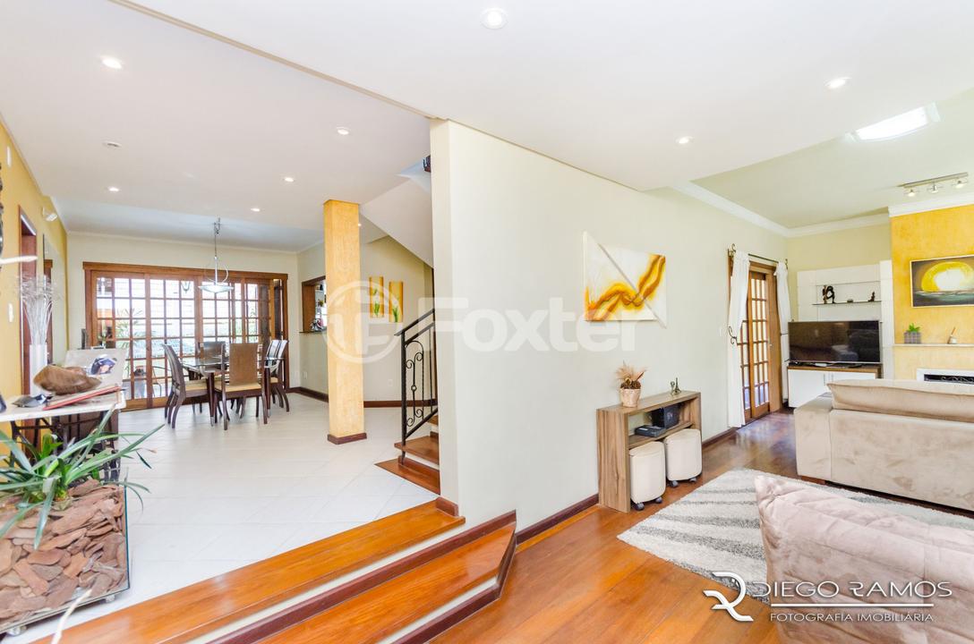Casa à venda com 4 quartos, 243m² - Foto 1