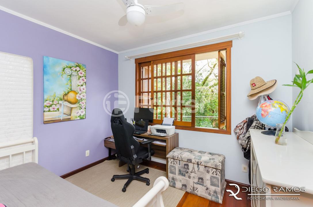 Casa à venda com 4 quartos, 243m² - Foto 22