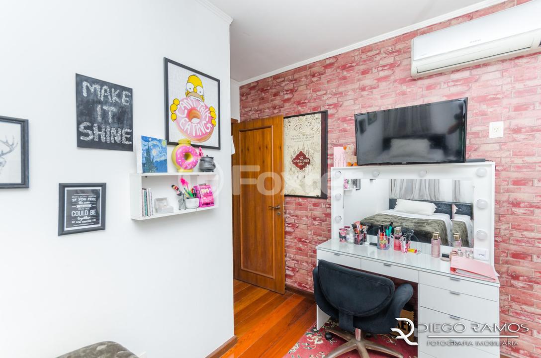Casa à venda com 4 quartos, 243m² - Foto 25