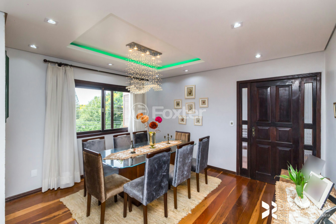Casa à venda com 3 quartos, 292m² - Foto 8
