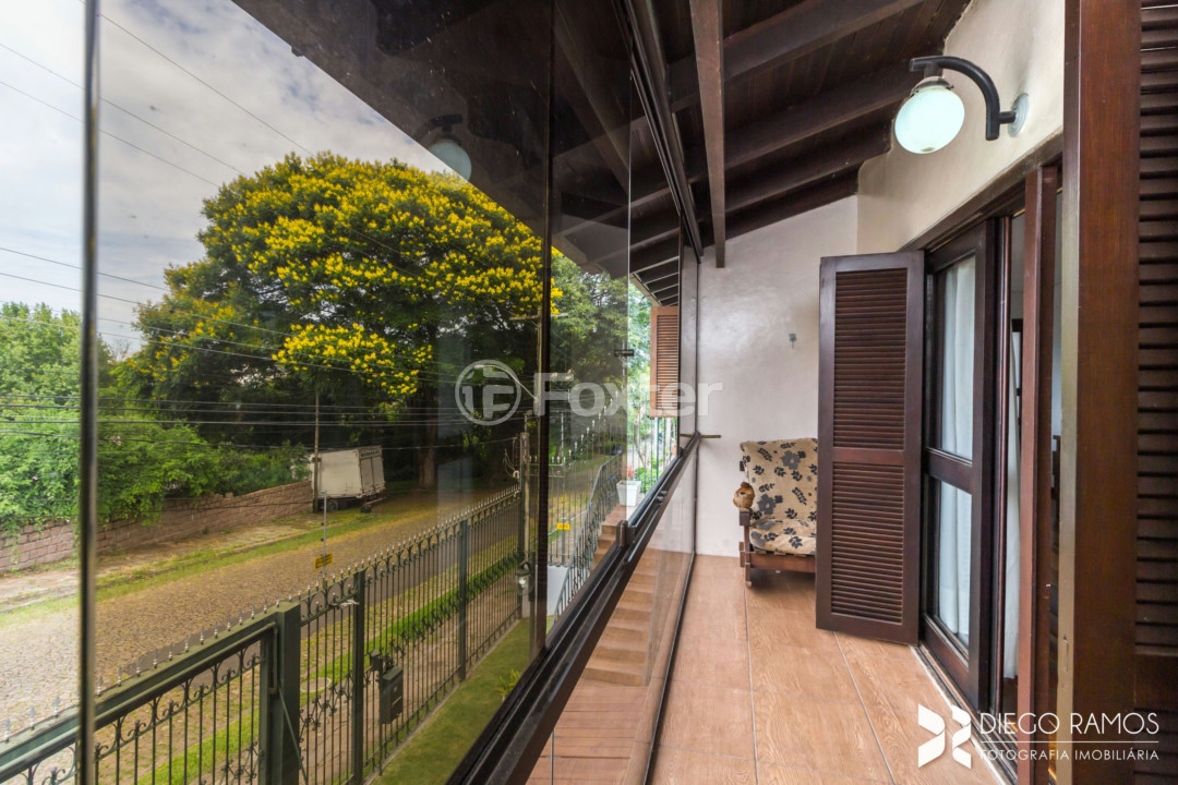 Casa à venda com 3 quartos, 292m² - Foto 3