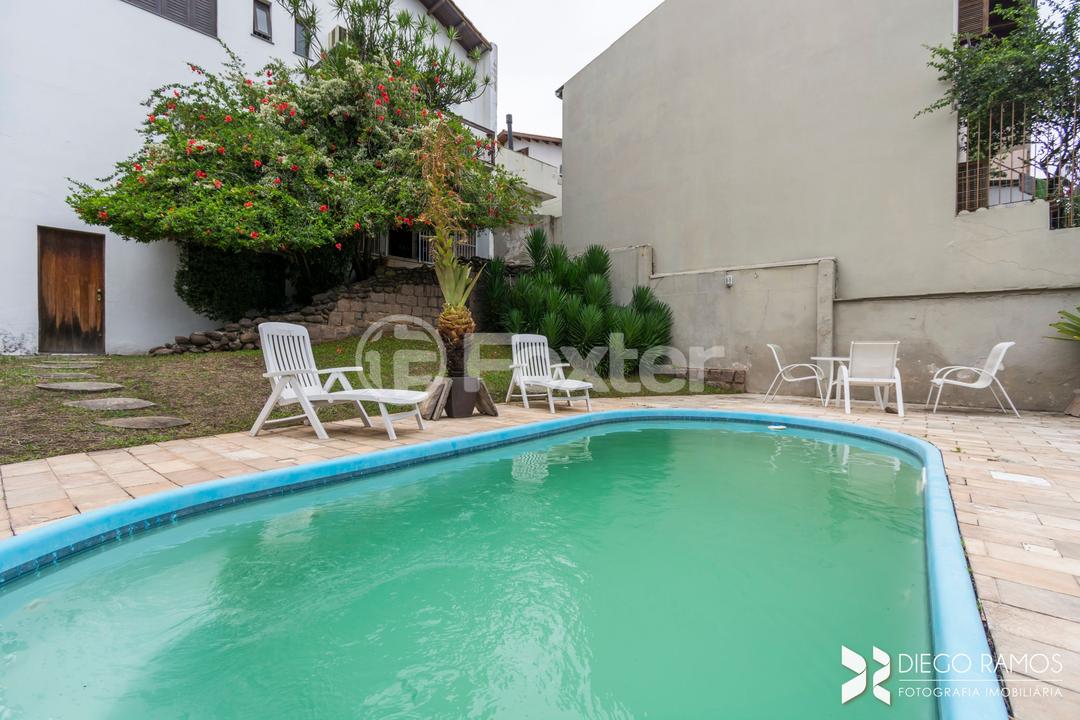 Casa à venda com 3 quartos, 300m² - Foto 30