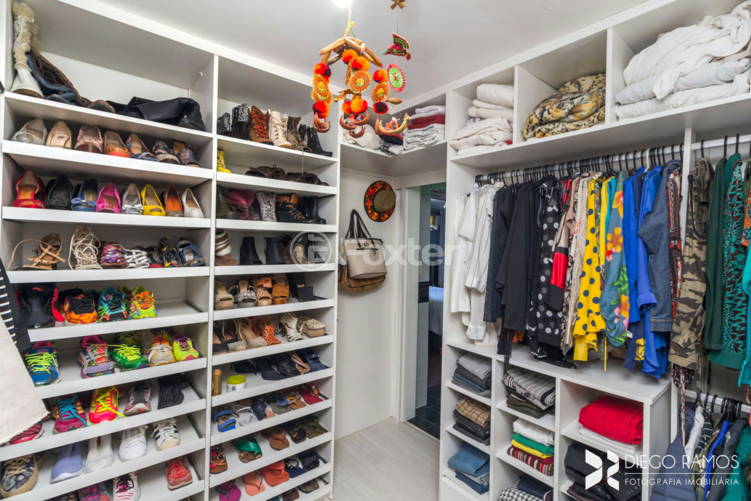 Casa de Condomínio à venda com 4 quartos, 400m² - Foto 22