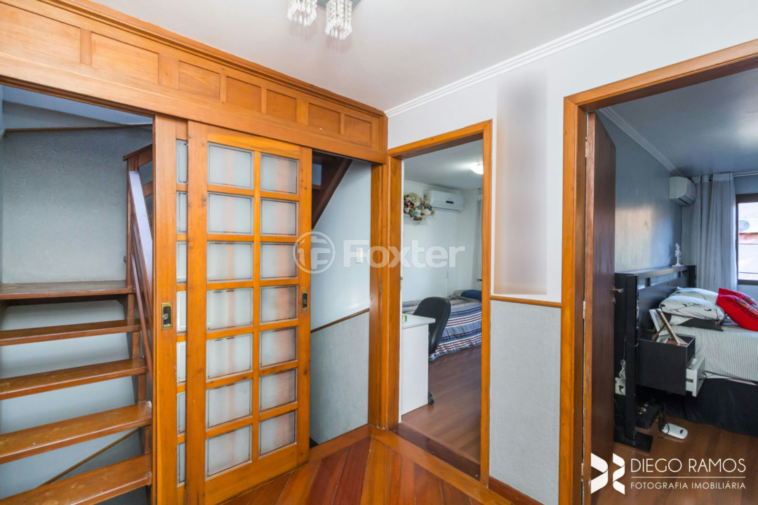 Casa de Condomínio à venda com 4 quartos, 400m² - Foto 28