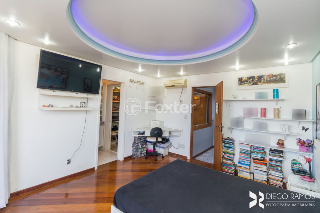 Casa de Condomínio à venda com 4 quartos, 400m² - Foto 34