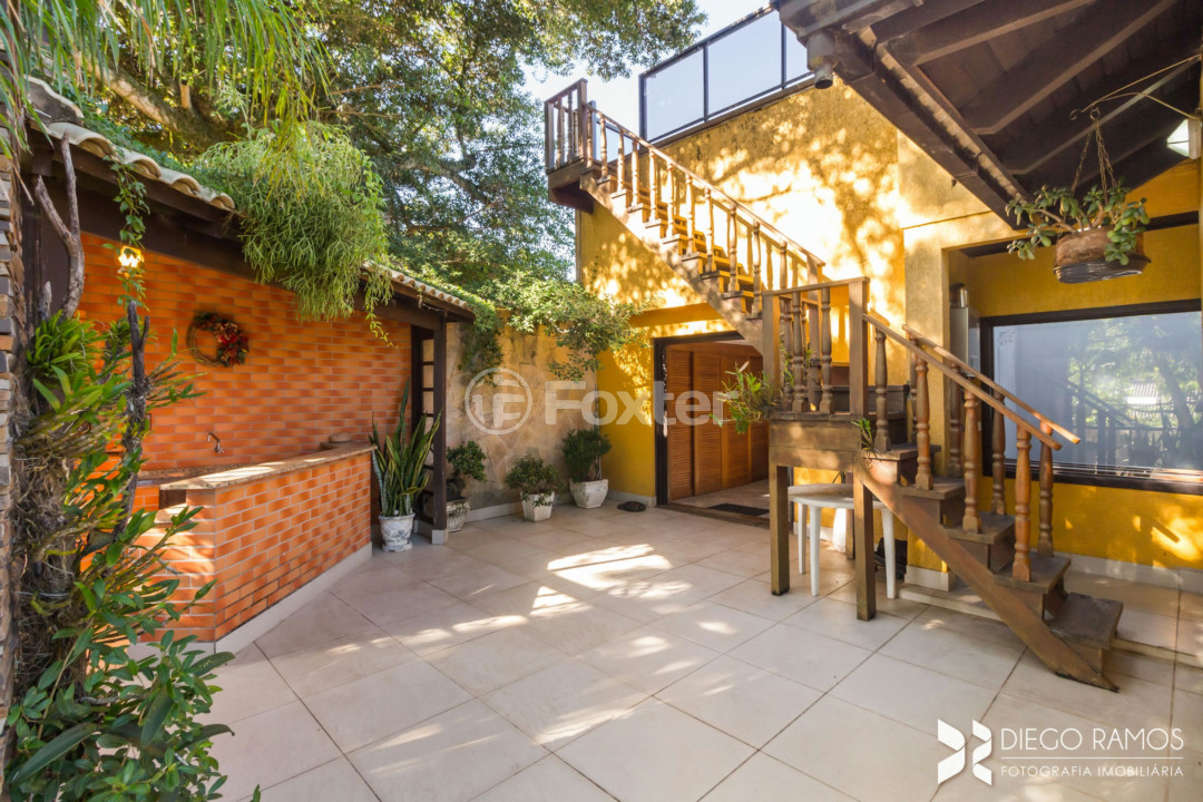 Casa de Condomínio à venda com 4 quartos, 400m² - Foto 56