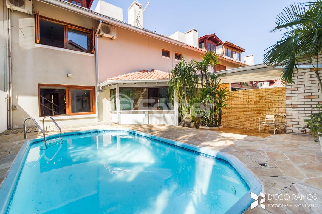 Casa de Condomínio à venda com 3 quartos, 300m² - Foto 4