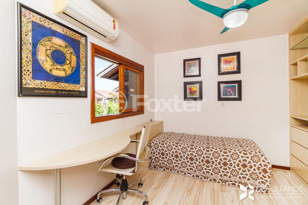 Casa de Condomínio à venda com 3 quartos, 300m² - Foto 24