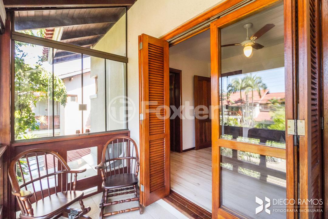 Casa de Condomínio à venda com 3 quartos, 300m² - Foto 33