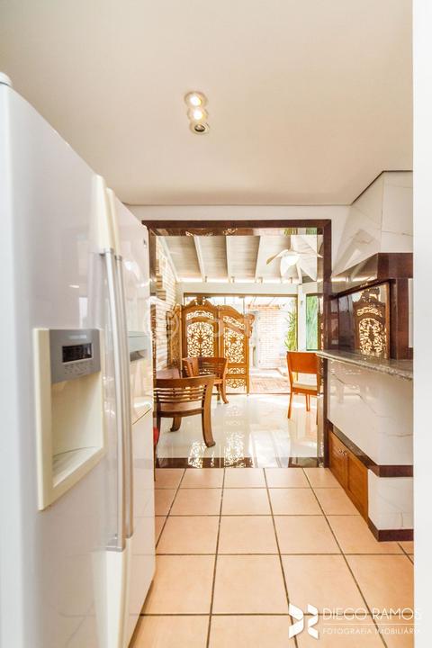 Casa de Condomínio à venda com 3 quartos, 300m² - Foto 46