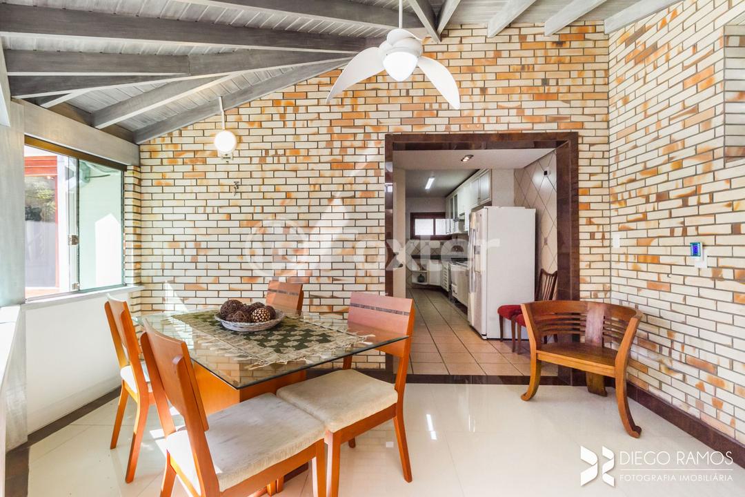 Casa de Condomínio à venda com 3 quartos, 300m² - Foto 13
