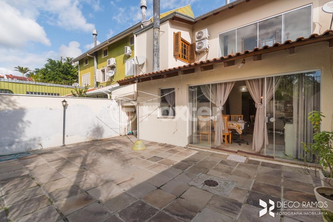 Casa de Condomínio à venda com 3 quartos, 136m² - Foto 4