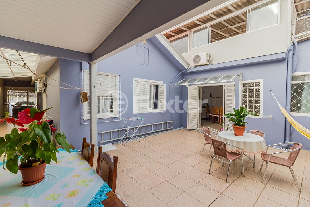 Casa à venda com 4 quartos, 300m² - Foto 7