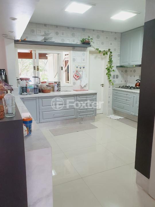 Casa de Condomínio à venda com 3 quartos, 217m² - Foto 2