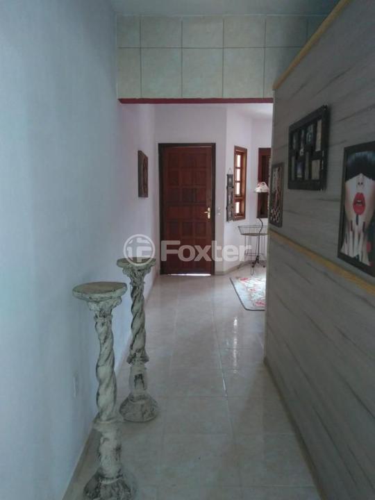 Casa à venda com 3 quartos, 77m² - Foto 4
