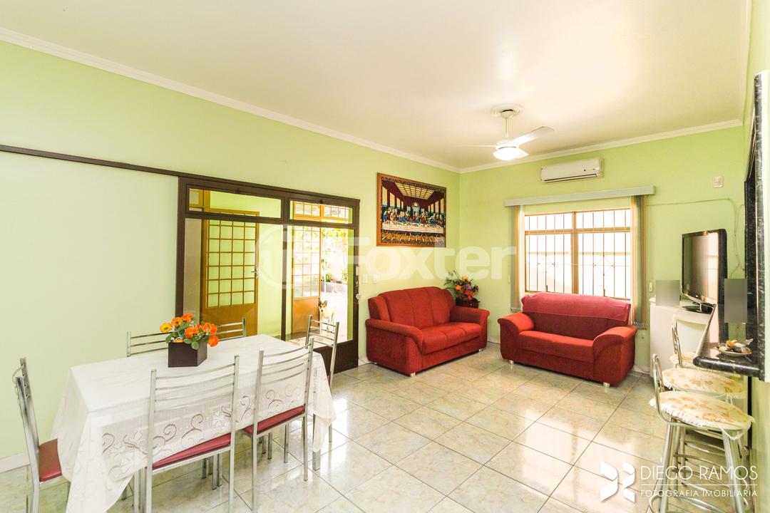 Casa à venda com 3 quartos, 229m² - Foto 2