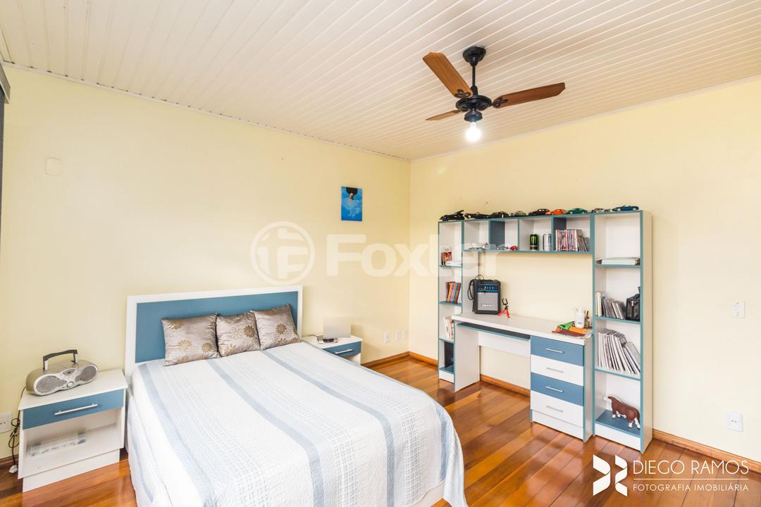 Casa à venda com 3 quartos, 229m² - Foto 25