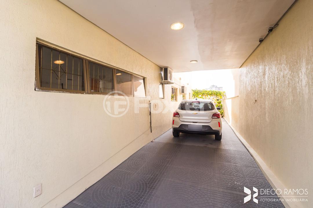 Casa à venda com 3 quartos, 229m² - Foto 55