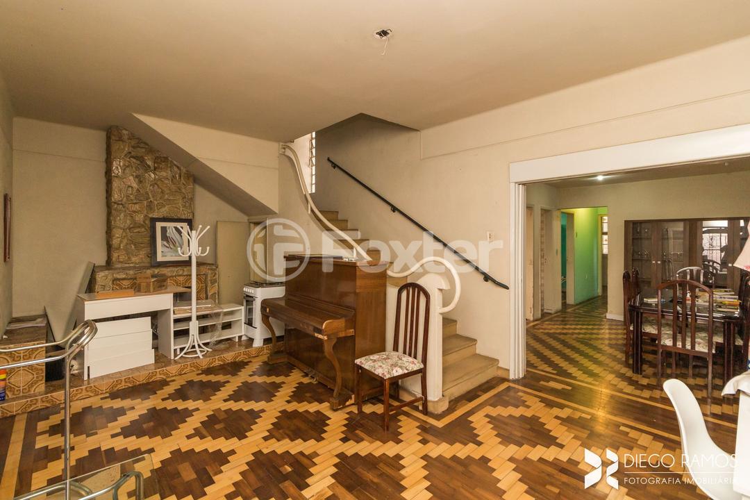 Casa à venda com 6 quartos, 303m² - Foto 1
