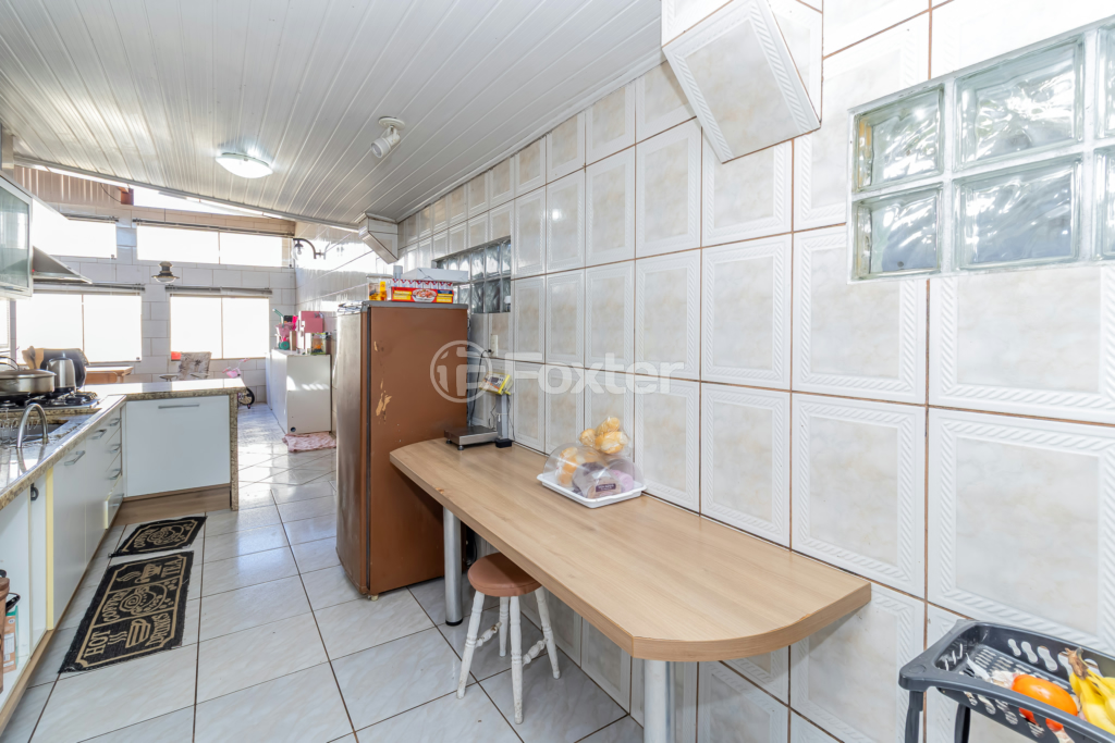 Casa à venda com 3 quartos, 220m² - Foto 27